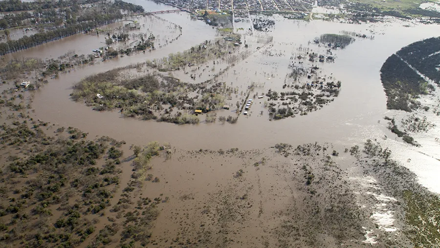 Imagen de archivo del barrio fluvial Amarras: pese a la sentencia judicial, todo sigue impune, sin reparaciones ambientales y bajo la cultura de la arbitrariedad. Imagen de archivo del barrio fluvial Amarras: pese a la sentencia judicial, todo sigue impune, sin reparaciones ambientales y bajo la cultura de la arbitrariedad.