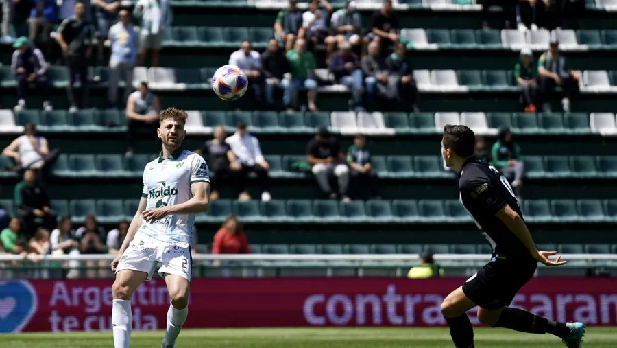 Fútbol: sin goles, Banfield y Sarmiento se despidieron de la Liga Profesional