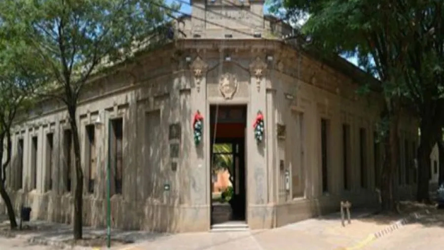 Colón