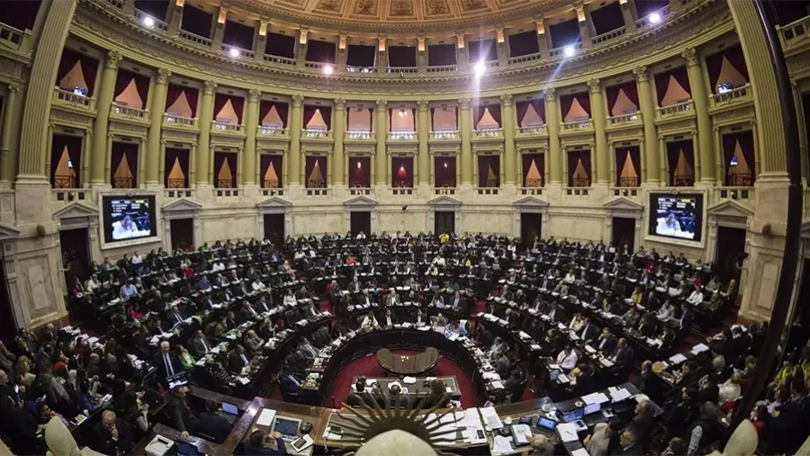 La Libertad Avanza evalúa pedir la destitución de todos los legisladores que tengan causas judiciales abiertas, entre ellas María Eugenia Vidal.