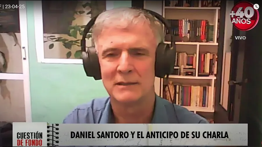 Imagen capturada desde la televisión del periodista Daniel Santoro, que este viernes disertará en el ciclo de Charlas de ANÁLISIS a las 20 en el Hotel Howard Johnson Mayorazgo, con entrada libre y gratuita.