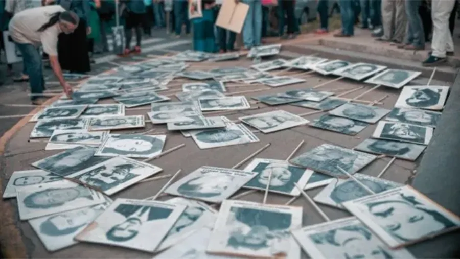 En Entre Ríos se tramitaron o están en curso 20 juicios por delitos de lesa humanidad durante la última dictadura cívico militar. En Entre Ríos se tramitaron o están en curso 20 juicios por delitos de lesa humanidad durante la última dictadura cívico militar.