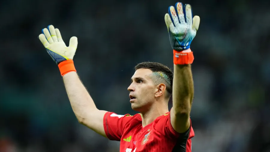 Emiliano “Dibu” Martínez es el segundo mejor arquero del mundo para la IFFHS Emiliano “Dibu” Martínez es el segundo mejor arquero del mundo para la IFFHS