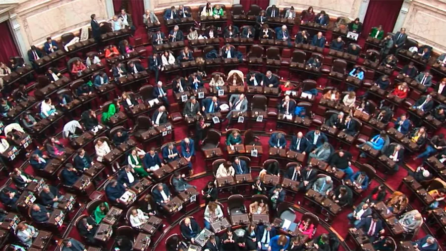Unión por la Patria tendrá contará con 109 legisladores entre propios y aliados; Juntos por el Cambio pasará a tener 92. En tanto, La Libertad Avanza irrumpe con 37 bancas. Unión por la Patria tendrá contará con 109 legisladores entre propios y aliados; Juntos por el Cambio pasará a tener 92. En tanto, La Libertad Avanza irrumpe con 37 bancas.