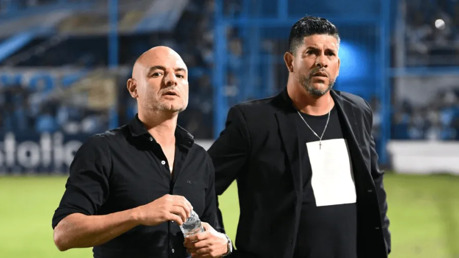 Platense se quedó sin dupla técnica: tras el histórico título renunciaron Orsi y Gómez Platense se quedó sin dupla técnica: tras el histórico título renunciaron Orsi y Gómez