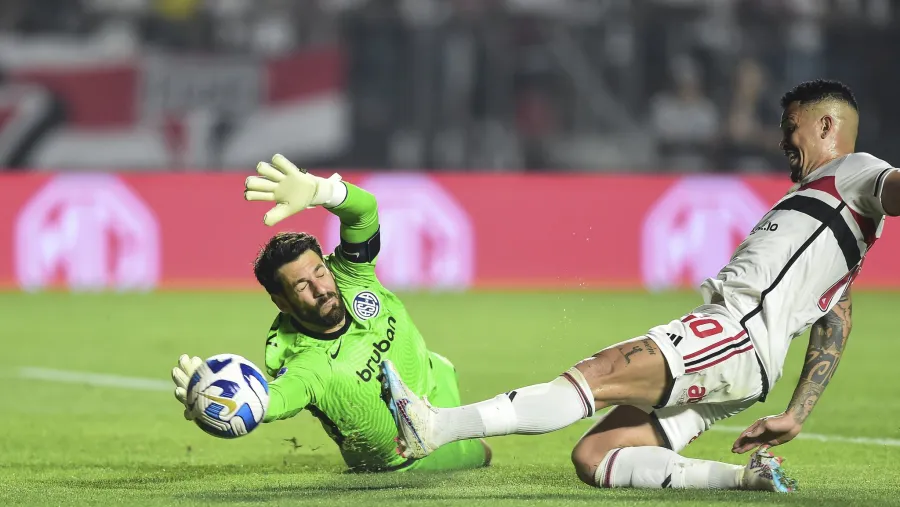 San Lorenzo perdió en Brasil con San Pablo y se despidió de la Copa Sudamericana San Lorenzo perdió en Brasil con San Pablo y se despidió de la Copa Sudamericana
