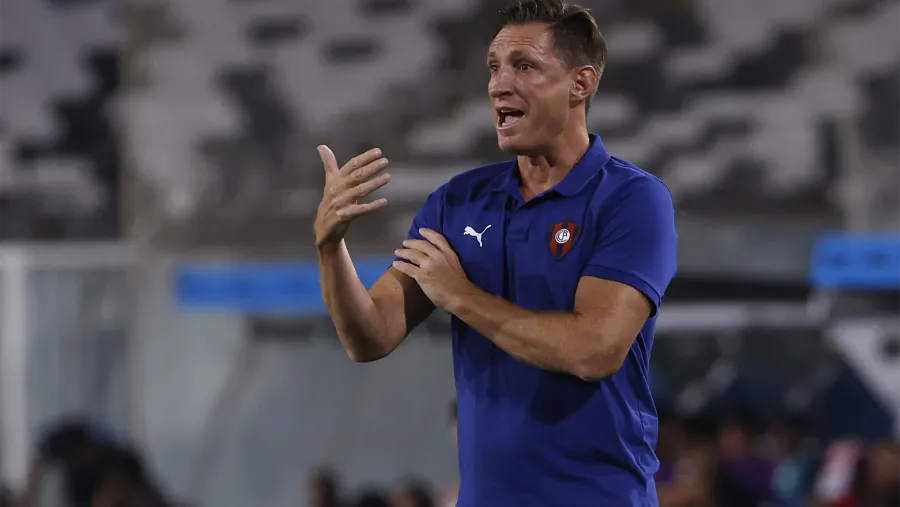 Tras la negativa del “Tata” Martino, Boca tentó al ex DT de Patronato, Facundo Sava Tras la negativa del “Tata” Martino, Boca tentó al ex DT de Patronato, Facundo Sava
