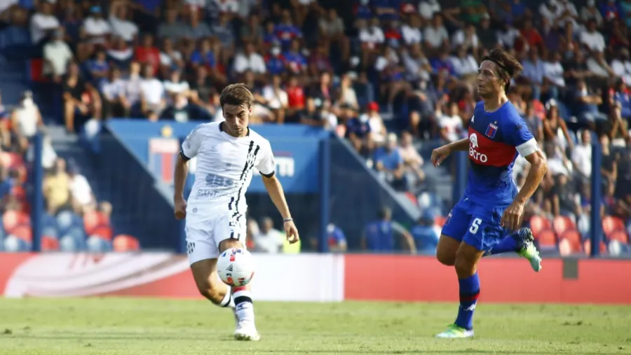 Fútbol: Tigre rescató un agónico empate ante Central Córdoba Fútbol: Tigre rescató un agónico empate ante Central Córdoba