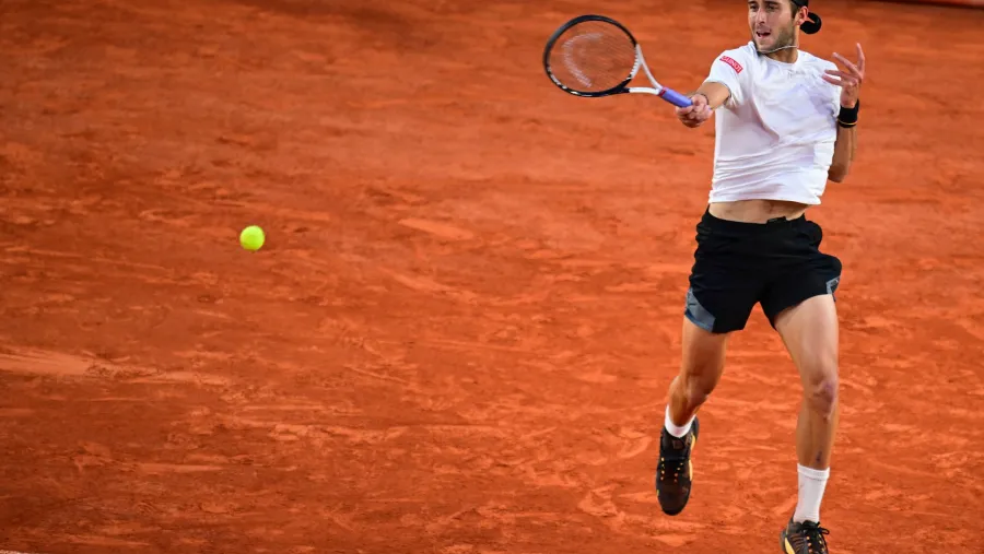 Tomás Etcheverry ganó con autoridad y es la única esperanza argentina en Roland Garros Tomás Etcheverry ganó con autoridad y es la única esperanza argentina en Roland Garros