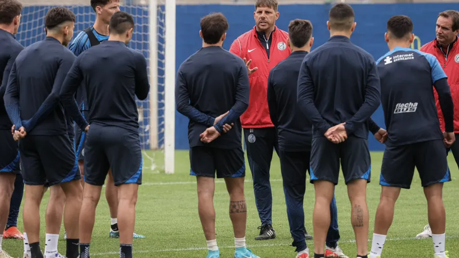 Tensión en la práctica de San Lorenzo: barras visitaron al plantel en medio de la crisis Tensión en la práctica de San Lorenzo: barras visitaron al plantel en medio de la crisis