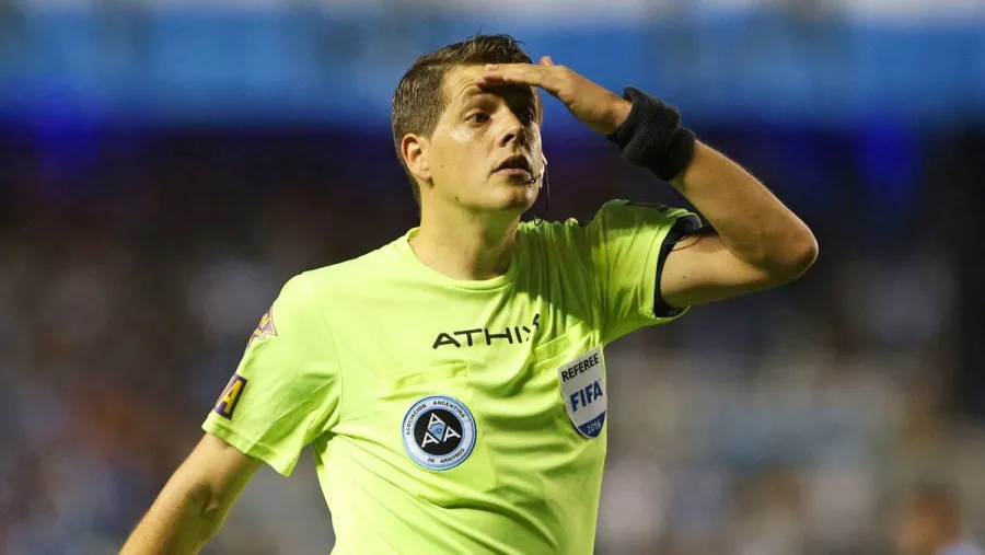 Superliga: Patronato-Huracán será dirigido por Germán Delfino Superliga: Patronato-Huracán será dirigido por Germán Delfino