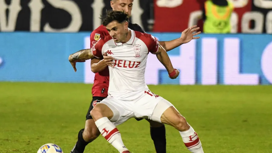 Fútbol: Newell’s venció a Huracán y se ilusiona con pasar a octavos de final Fútbol: Newell’s venció a Huracán y se ilusiona con pasar a octavos de final