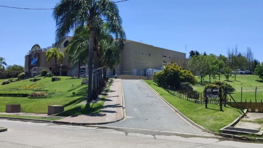 El casino de Victoria fue objeto de un procedimiento federal vinculado a Martín Insaurralde. El casino de Victoria fue objeto de un procedimiento federal vinculado a Martín Insaurralde.