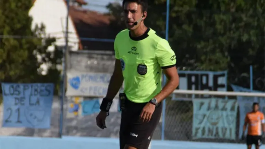 Primera Nacional: Juan Pablo Loustau fue designado para la visita de Patronato a Caseros