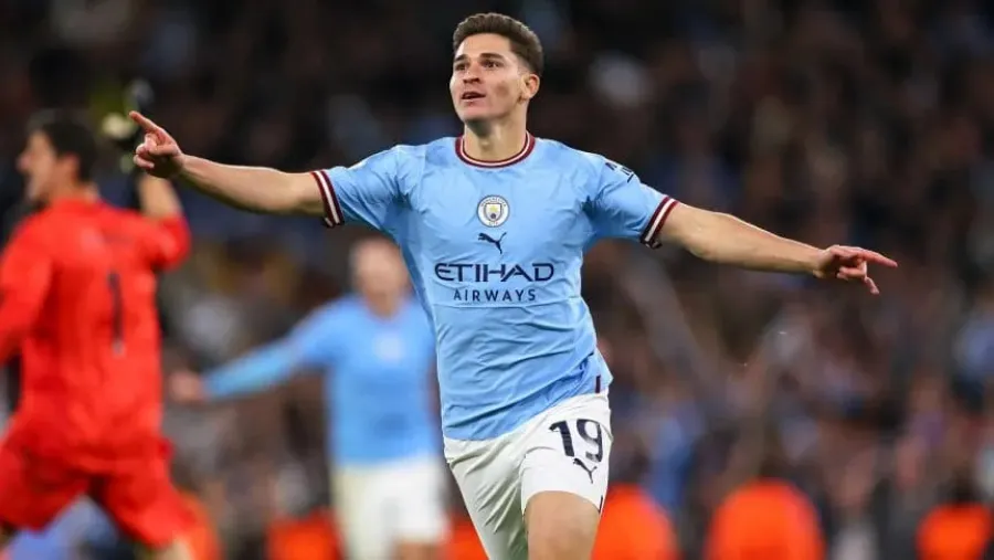 Con un gol de Julián Álvarez, Manchester City vapuleó a Real Madrid para ser finalista Con un gol de Julián Álvarez, Manchester City vapuleó a Real Madrid para ser finalista