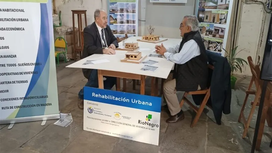 Omar Lafluf, leal defensor de UPM Botnia, apuesta a una mayor integración en la futura gestión de Rogelio Frigerio. Omar Lafluf, leal defensor de UPM Botnia, apuesta a una mayor integración en la futura gestión de Rogelio Frigerio.