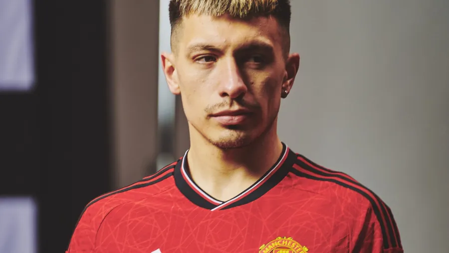 El gualeyo Lisandro Martínez inició la Premier League con un triunfo en Old Trafford El gualeyo Lisandro Martínez inició la Premier League con un triunfo en Old Trafford