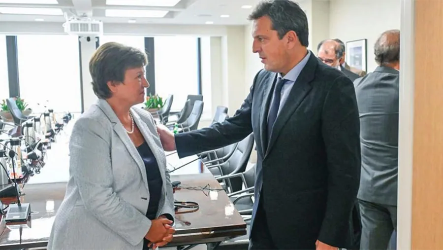 Massa se reunió con Georgieva tras la aprobación del desembolso para nuestro país. Massa se reunió con Georgieva tras la aprobación del desembolso para nuestro país.