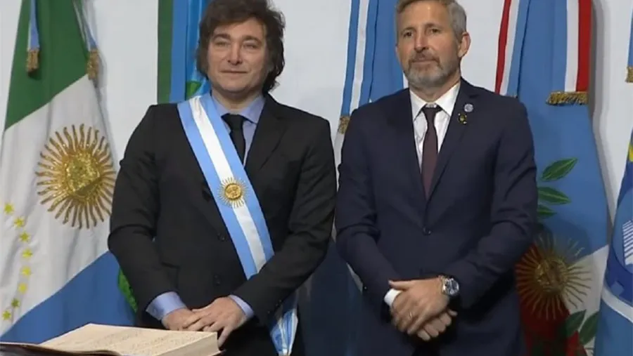 Imagen de archivo de Javier Milei y Rogelio Frigerio. Imagen de archivo de Javier Milei y Rogelio Frigerio.