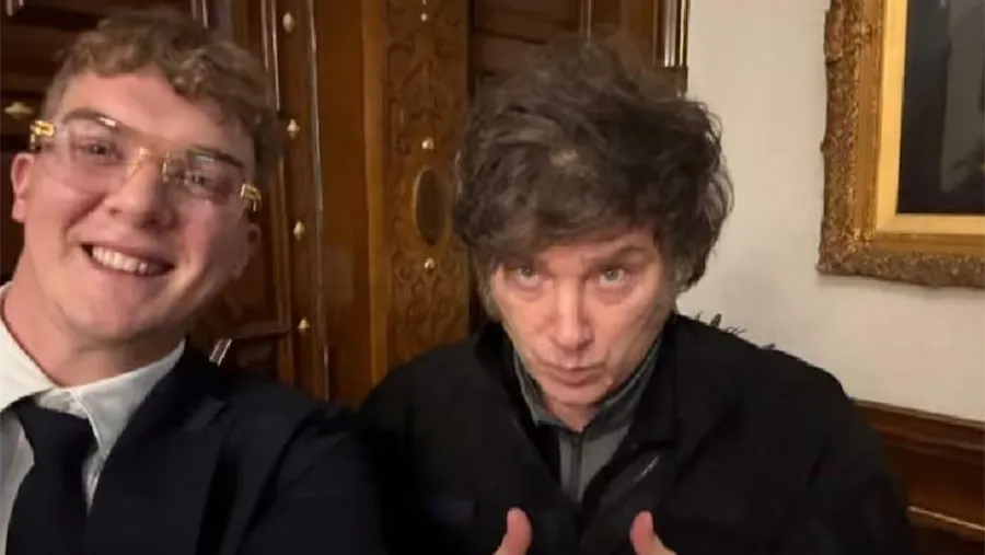 Milei, en la Casa Rosada, con Hayden Mark Davis, a quien ahora señalan como responsable de $LIBRA. Milei, en la Casa Rosada, con Hayden Mark Davis, a quien ahora señalan como responsable de $LIBRA.
