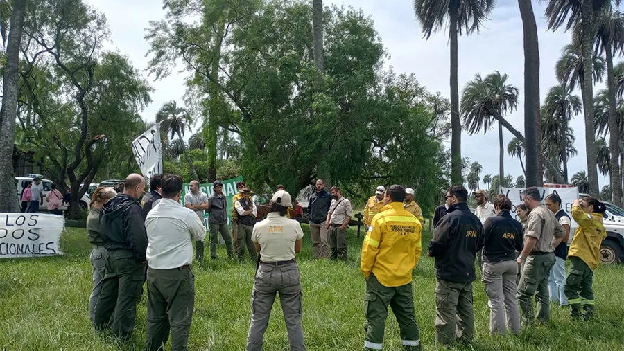 Hoy y mañana habrá medidas de fuerzas en el Parque Nacional El Palmar por la precarización laboral de su personal. Hoy y mañana habrá medidas de fuerzas en el Parque Nacional El Palmar por la precarización laboral de su personal.
