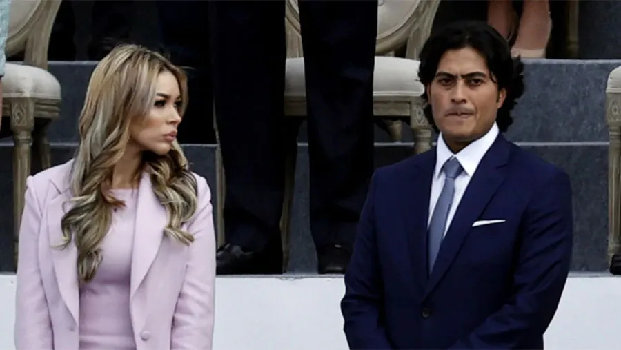 Imagen de archivo de Nicolás Petro Burgos, hijo del presidente Gustavo Petro junto a su exesposa Day Vásquez en la ceremonia de investidura del presidente Gustavo Petro, en la Plaza Bolívar de Bogotá. Imagen de archivo de Nicolás Petro Burgos, hijo del presidente Gustavo Petro junto a su exesposa Day Vásquez en la ceremonia de investidura del presidente Gustavo Petro, en la Plaza Bolívar de Bogotá.