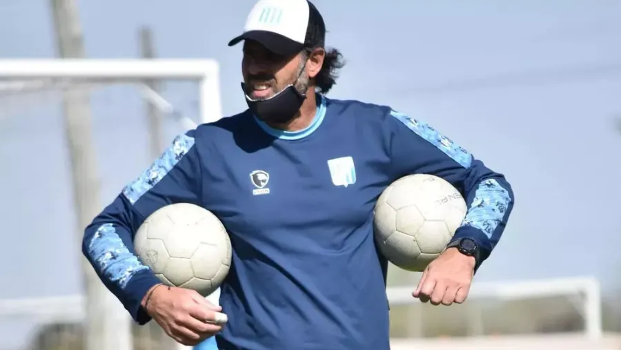 “Chiquito” Bossio será el DT de Racing de Córdoba y debutará ante Atlético Paraná “Chiquito” Bossio será el DT de Racing de Córdoba y debutará ante Atlético Paraná