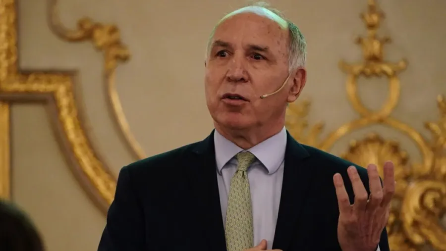 Ricardo Lorenzetti, juez de la Corte Suprema de la Nación. Ricardo Lorenzetti, juez de la Corte Suprema de la Nación.