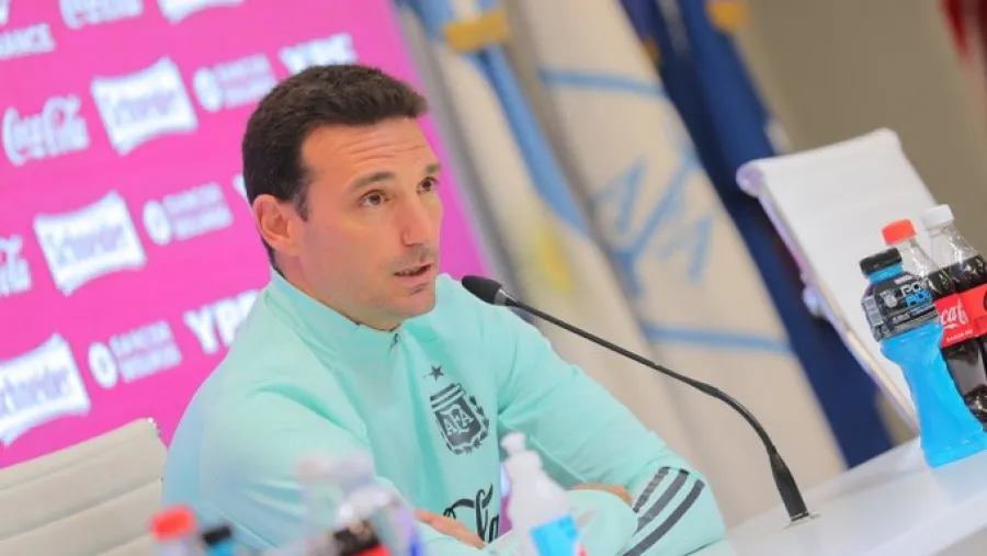 Scaloni destacó la figura del entrerriano Pekerman: “Estaremos eternamente agradecidos” Scaloni destacó la figura del entrerriano Pekerman: “Estaremos eternamente agradecidos”