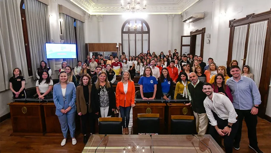 El lunes se realizará la apertura del Senado Juvenil que culminará su proceso el 10 de noviembre. El lunes se realizará la apertura del Senado Juvenil que culminará su proceso el 10 de noviembre.