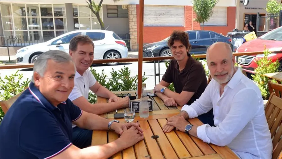 La UCR y el PRO de Rodríguez Larreta se reunieron en Mar del Plata de cara a las elecciones 2023. La UCR y el PRO de Rodríguez Larreta se reunieron en Mar del Plata de cara a las elecciones 2023.