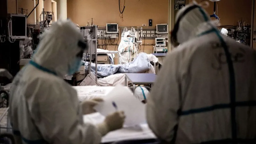 El Ministerio de Salud de la Nación reportó este domingo que ascienden a 21.018 los fallecidos registrados oficialmente a nivel nacional y son 798.486 los contagiados desde el inicio de la pandemia.