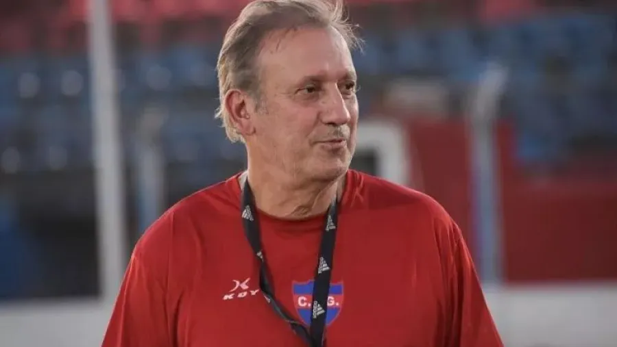 Patronato oficializó la llegada de Walter Perazzo, su nuevo DT Patronato oficializó la llegada de Walter Perazzo, su nuevo DT