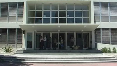Tribunales de Paraná.
