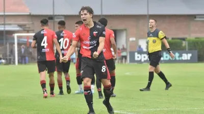 Reserva: el vialense Aarón Martínez le dio el triunfo a Colón en el clásico santafesino