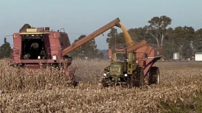Habrá préstamos subsidiados para pequeños productores que no entraron al dólar soja.