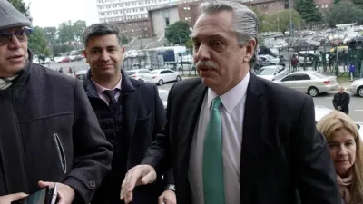Se derogará el DNU de Alberto Fernández que obliga a los ministerios y organismos del Estado a la contratación de pólizas con Nación Seguros.