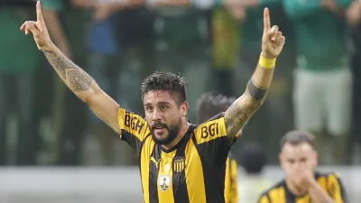 San Lorenzo contrató a un uruguayo para cubrir la salida del concordiense Senesi