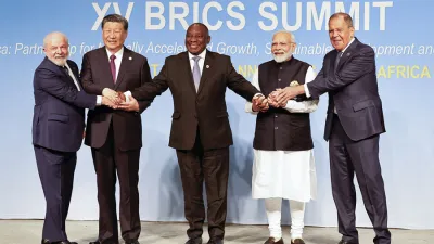 Los presidentes de Brasil, Lula da Silva; de China, Xi Jinping; de Sudáfrica, Cyril Ramaphosa; el primer ministro de India, Narendra Modi; y el ministro de Relaciones Exteriores de Rusia, Sergei Lavrov.