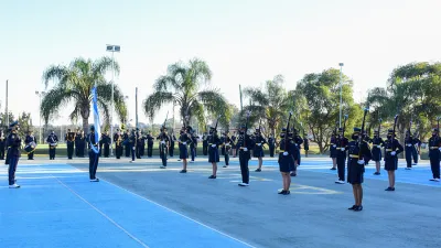 La ministra Romero presidió la jura de fidelidad a la Bandera que realizaron los cadetes de tercer año de la Escuela Superior de Oficiales de Policía “Dr. Salvador Maciá”.