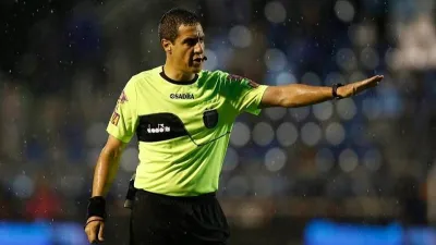 Fútbol: Pablo Echavarría dirigirá Patronato-Gimnasia La Plata en el Grella