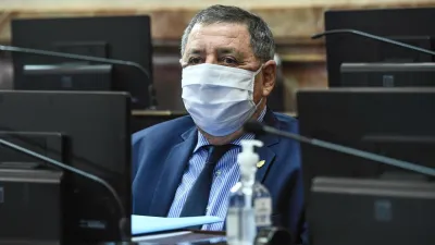 De Angeli presentó un proyecto para otorgar tierras fiscales a la producción