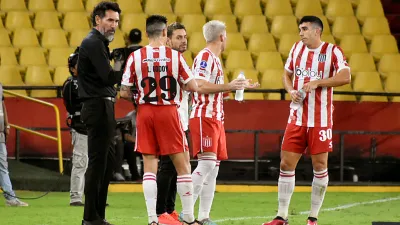 Estudiantes de La Plata cayó en Ecuador, pese a un gol del entrerriano Leonardo Godoy