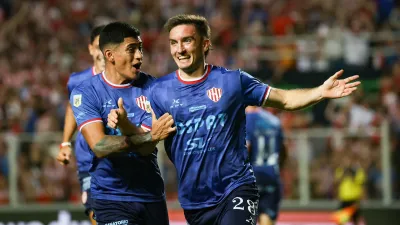 Unión venció a Newell’s y escaló al tercer puesto en la Liga Profesional de Fútbol