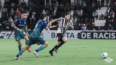 Copa Libertadores: Talleres perdió con Libertad en Asunción y complicó su panorama