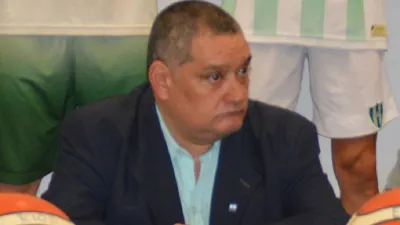 Gómez