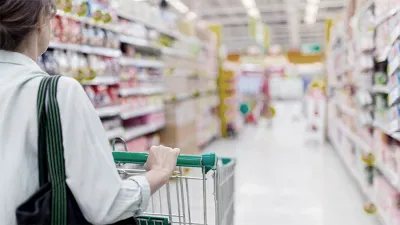 La ley establece que los productos de una marca no pueden ocupar más del 30 por ciento de la góndola.