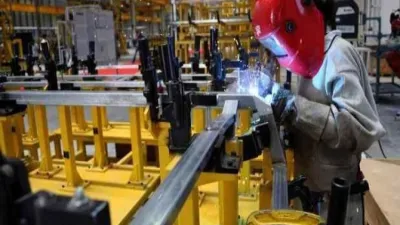 La economía cayó un 5,4% interanual en el primer trimestre del año
