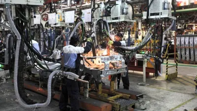 Según Adefa, la producción de autos creció más de 20% mensual en agosto