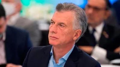 La Justicia autorizó a Macri a viajar a Francia en mayo